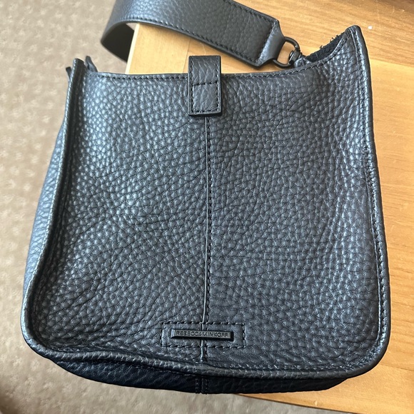 Crossbody small handbag with outside pocket - Picture 6 of 7